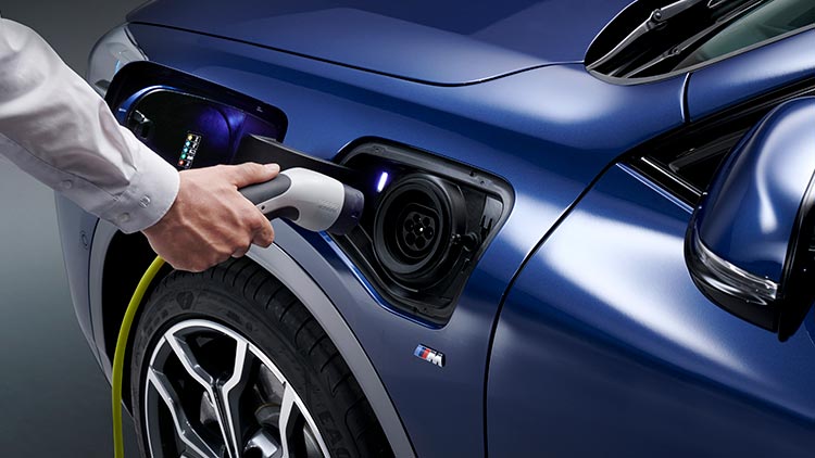 Cuáles son las diferencias entre un coche híbrido enchufable y Mild Hybrid