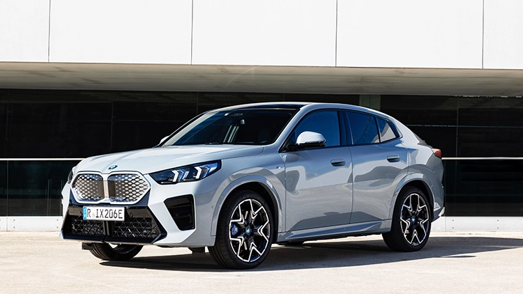 BMW iX2