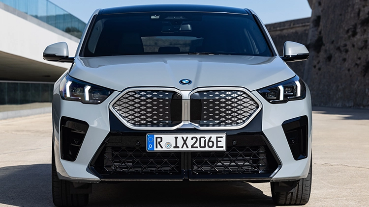 BMW iX2
