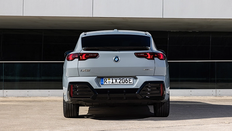 BMW iX2