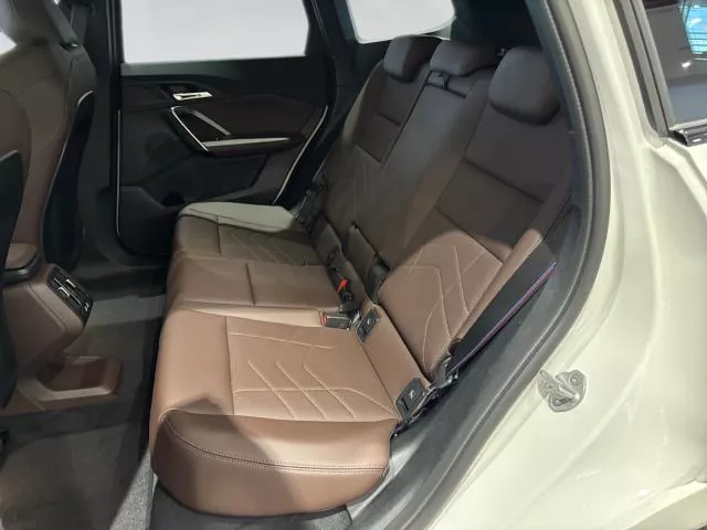 BMW iX1 eDrive20 150 kW (204 CV)