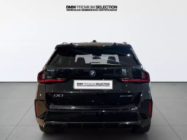 BMW iX1 eDrive20 150 kW (204 CV)